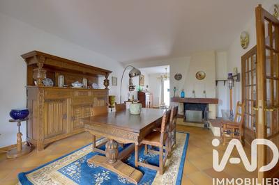 Maison - 142 m² - 6 pièces
