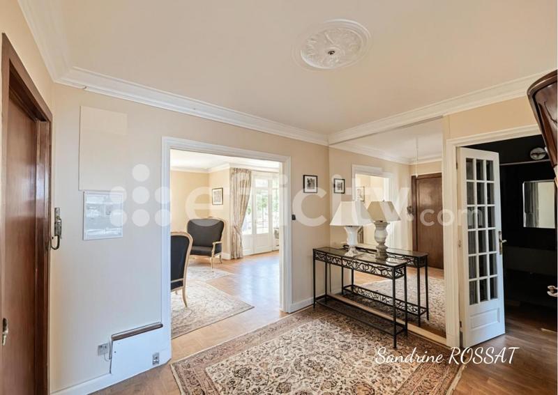 Appartement - 84 m² - 4 pièces