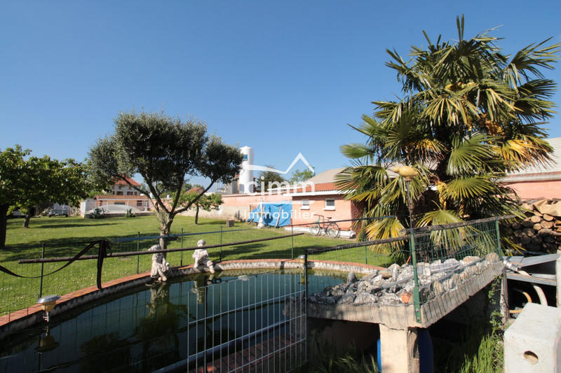 Maison - 209 m² - 8 pièces