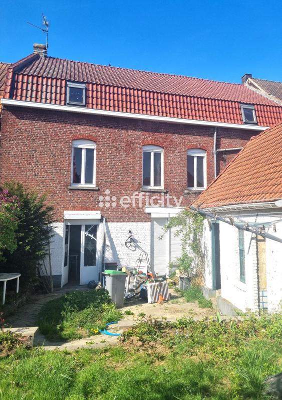 Maison - 300 m² - 10 pièces