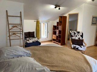 Maison traditionnelle - 179 m² - 10 pièces