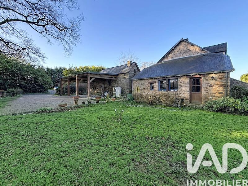 Maison - 270 m² - 9 pièces