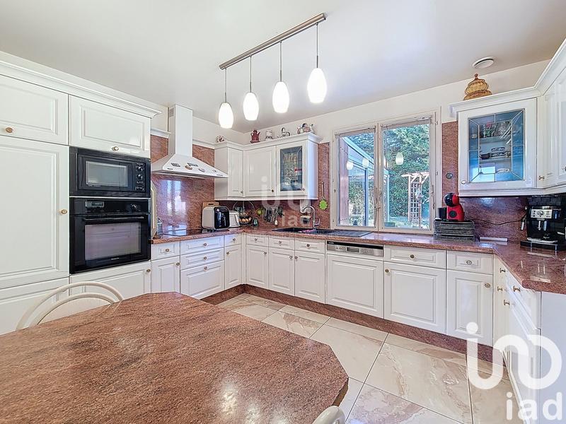 Maison - 175 m² - 8 pièces