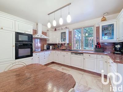 Maison - 175 m² - 8 pièces