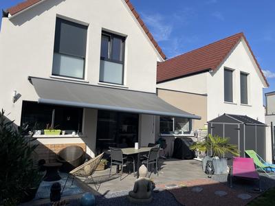 Maison traditionnelle - 129 m² - 6 pièces