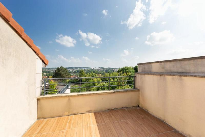 Duplex - 89 m² - 4 pièces