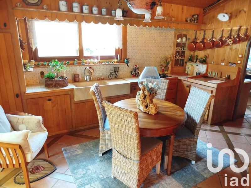 Maison - 351 m² - 12 pièces