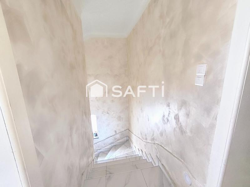 Maison - 178 m² - 9 pièces