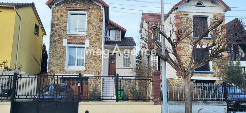 Maison - 120 m² - 6 pièces