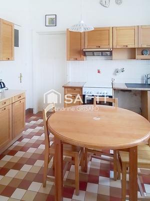 Maison - 160 m² - 7 pièces