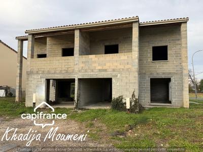 Local d'activité / Entrepôt - 172 m² - 8 pièces