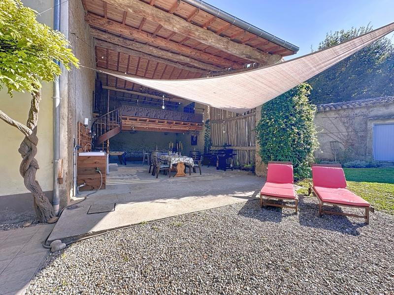 Maison - 275 m² - 7 pièces