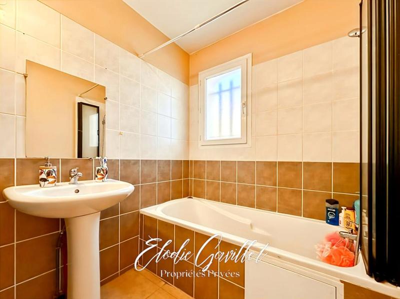 Maison - 86 m² - 5 pièces