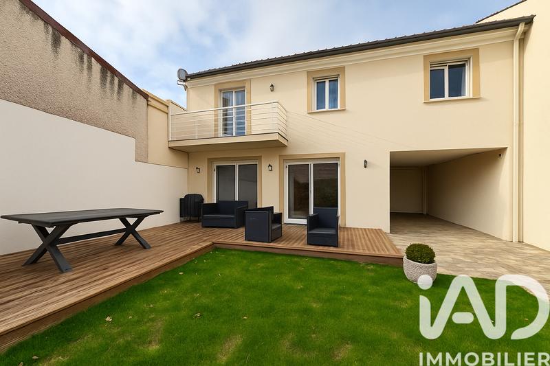 Maison - 143 m² - 6 pièces