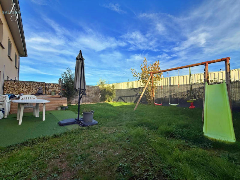 Maison - 85 m² - 4 pièces