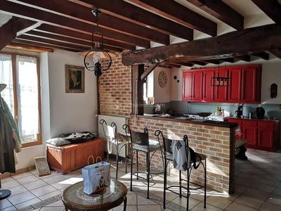 Maison - 220 m² - 9 pièces