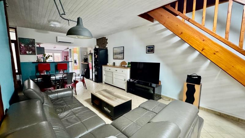 Maison - 137 m² - 6 pièces