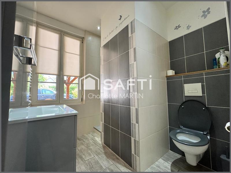 Maison - 220 m² - 10 pièces