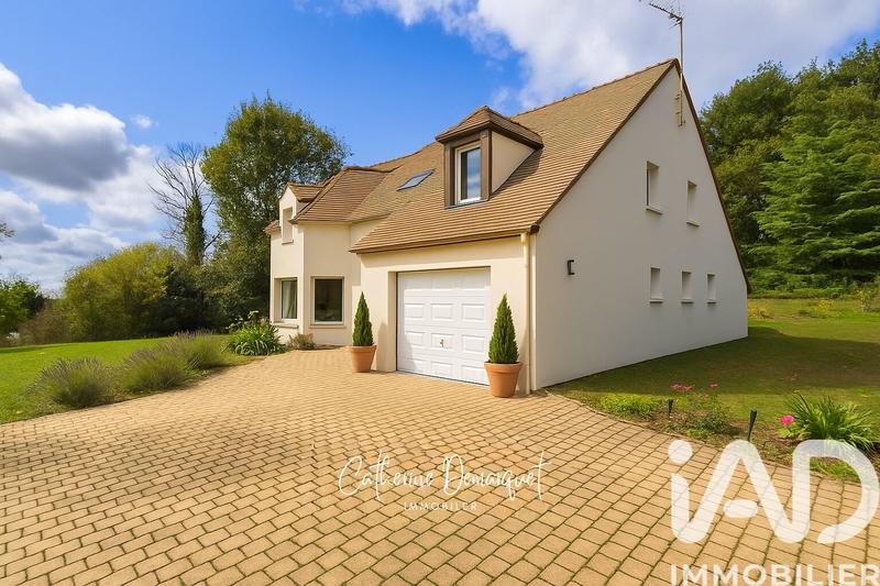 Maison - 203 m² - 8 pièces