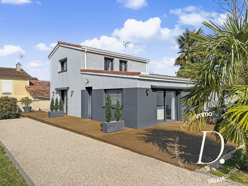 Maison - 108 m² - 4 pièces