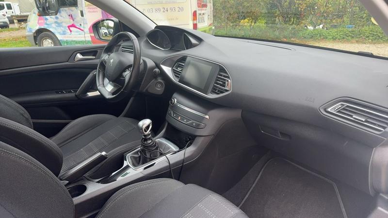 Peugeot 308 1.5 BlueHDi 100 Allure