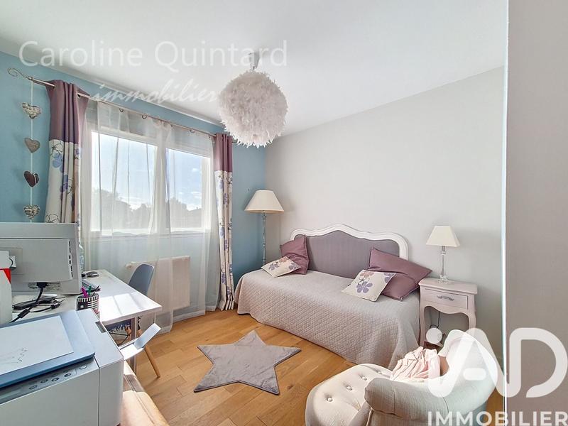 Maison - 202 m² - 5 pièces