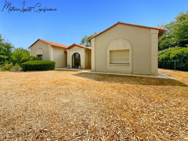 Maison - 190 m² - 6 pièces