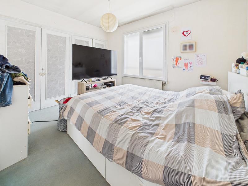 Maison - 235 m² - 7 pièces