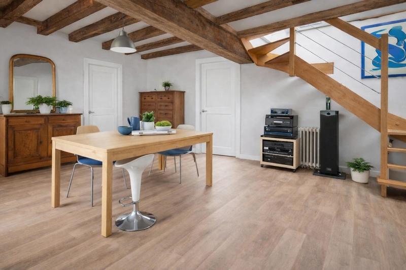 Maison - 101 m² - 6 pièces