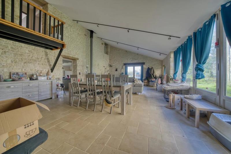 Longère - 300 m² - 7 pièces