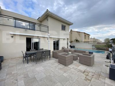 Maison contemporaine - 170 m² - 5 pièces