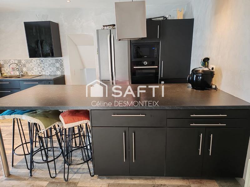 Maison - 138 m² - 6 pièces