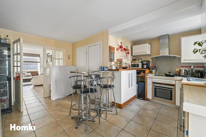 Maison - 140 m² - 5 pièces