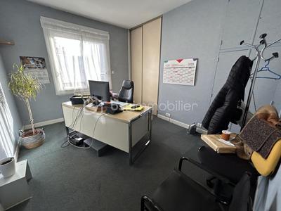 Maison - 181 m² - 5 pièces