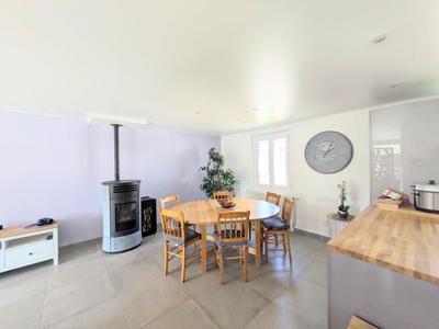 Maison - 92 m² - 5 pièces