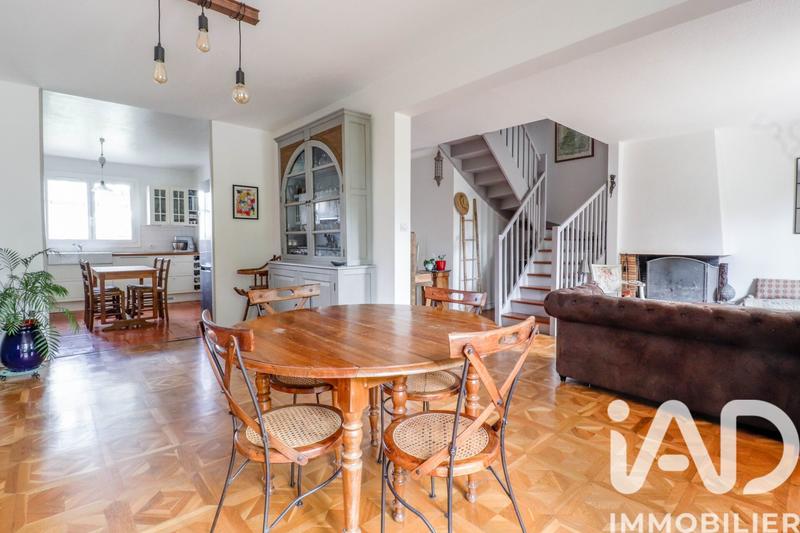 Maison - 156 m² - 8 pièces