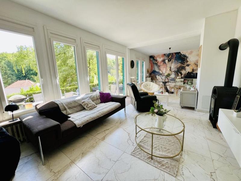 Maison - 167 m² - 7 pièces