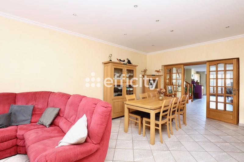 Maison - 140 m² - 6 pièces