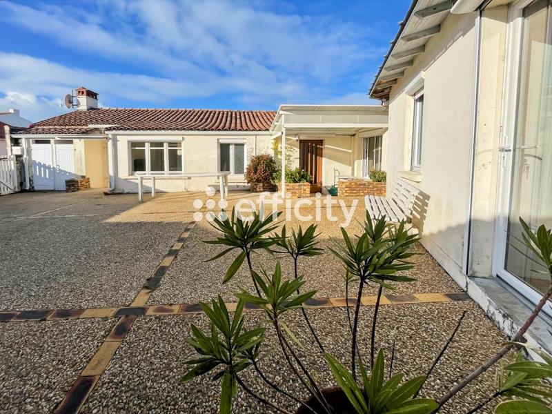 Maison - 157 m² - 8 pièces