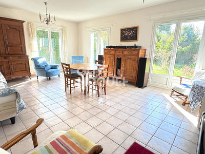 Maison - 169 m² - 6 pièces