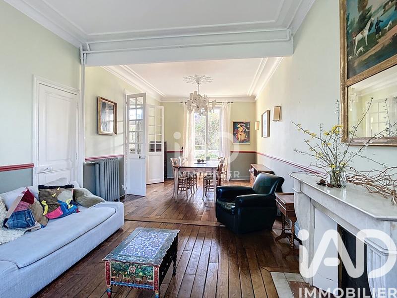 Maison - 207 m² - 8 pièces