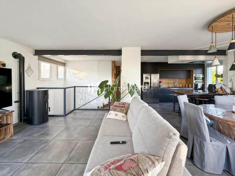 Maison - 135 m² - 6 pièces