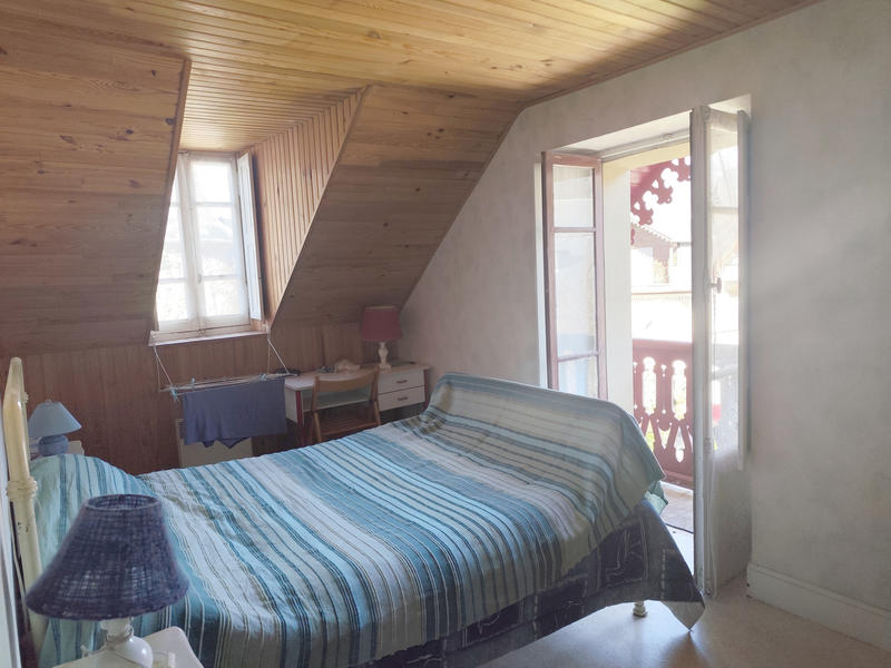 Appartement - 77 m² - 5 pièces