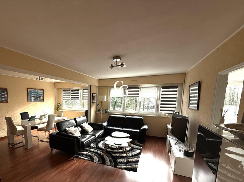 Appartement - 102 m² - 5 pièces