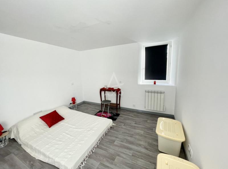 Maison en pierre - 187 m² - 9 pièces