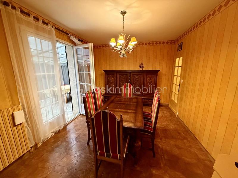 Maison - 164 m² - 7 pièces