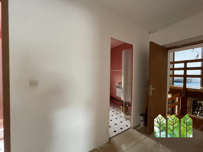 Maison ancienne - 255 m² - 9 pièces