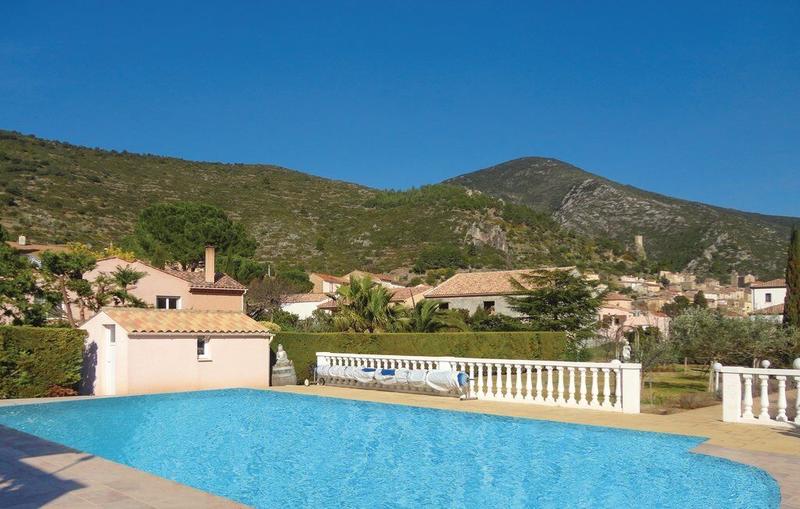 Villa - 256 m² - 9 pièces