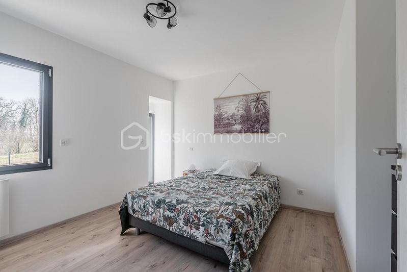 Appartement - 81 m² - 4 pièces