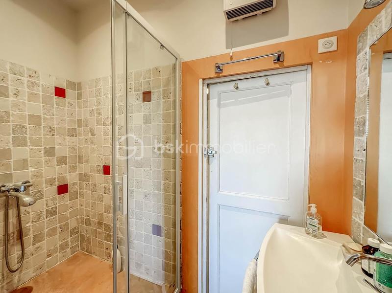 Propriété - 320 m² - 12 pièces